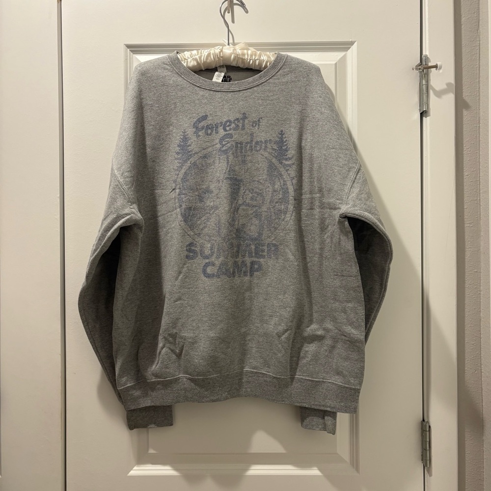 Star Wars Gray Crewneck Sweatshirt with Faded Graphic